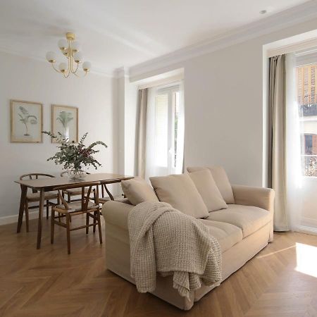 Deluxe Apartment Near Gran Via Madrid Extérieur photo