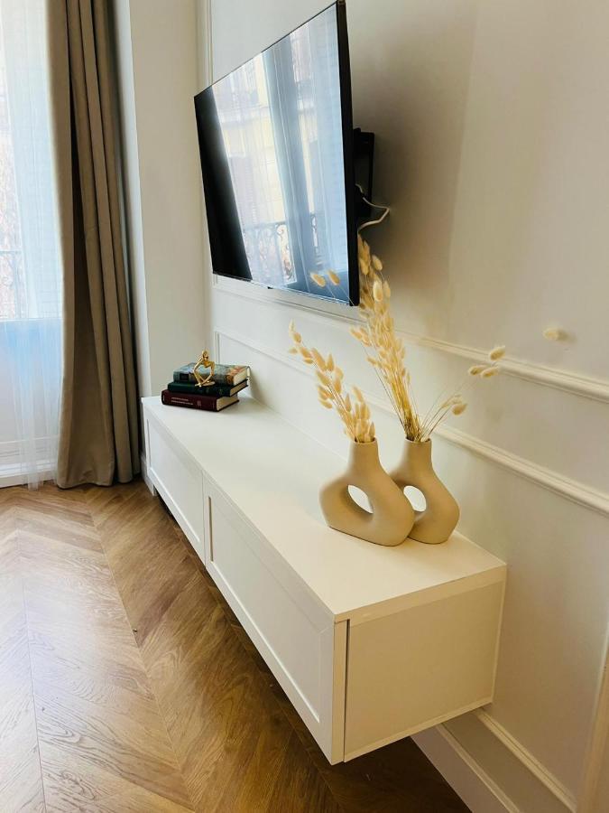 Deluxe Apartment Near Gran Via Madrid Extérieur photo